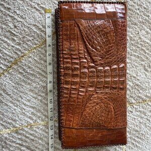 VINTAGE BROWN GENUINE CROCODILE ALLIGATOR CLUTCH HAND BAG “Relampago”